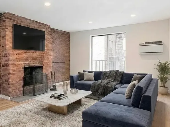 1380 3rd Avenue image 1 of 6