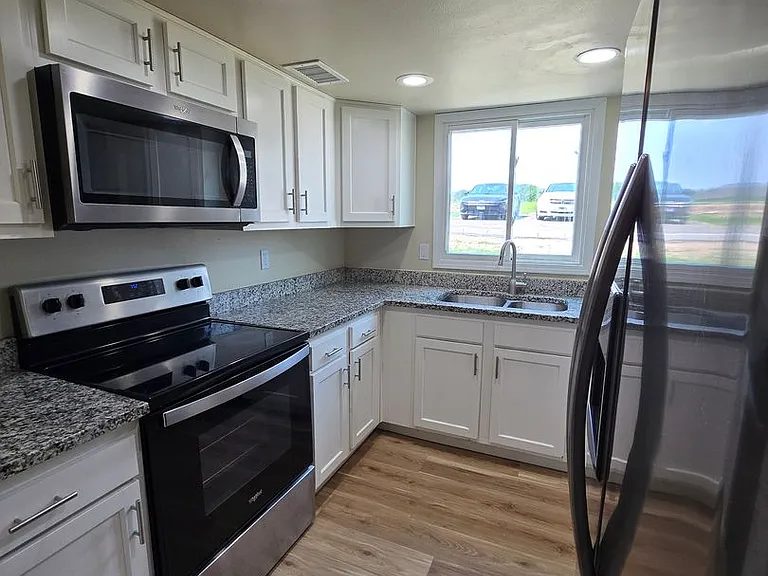 3036 Jacqueline Ct — Photo 1
