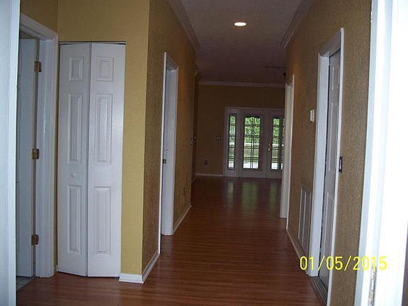 4th image of 10780 Madison Dr