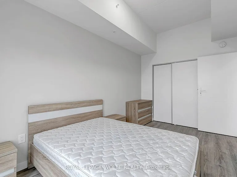 280 Lester St #812 — Photo 11