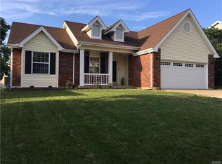 347 Misty Valley Dr, Saint Peters, MO