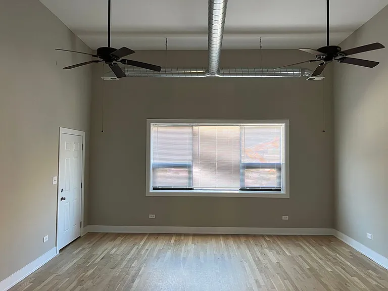 1753 W Augusta Blvd — Photo 4