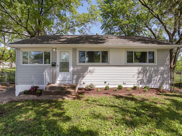 10525 Lothian Cir, Saint Louis, MO 63137