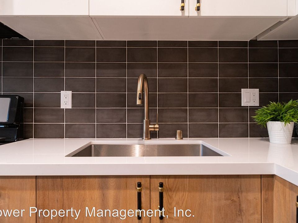 1st image of 3305 Primera Ave #8485160