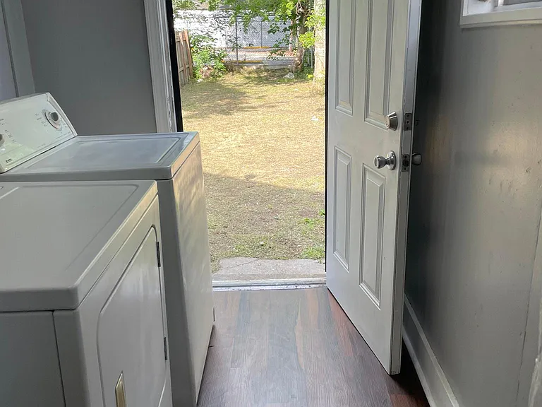 2125 Delachaise St — Photo 21