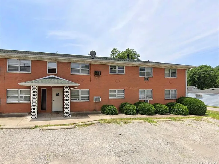 311 N Main St #4 — Photo 1