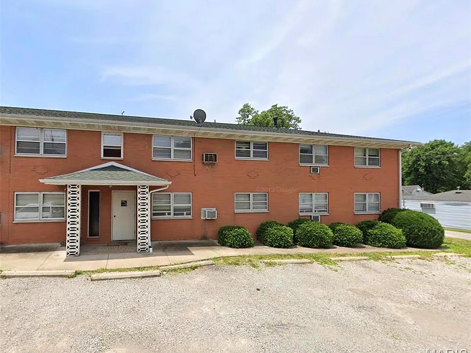 311 N Main St #4