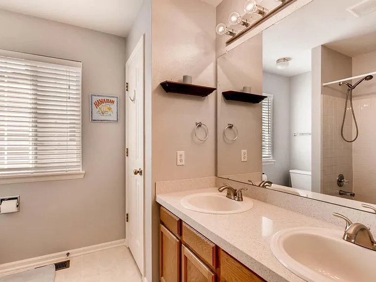9741 Mulberry St — Photo 3