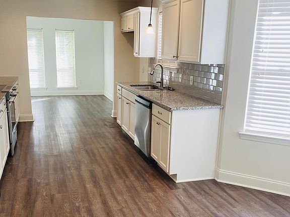 Kitchen and Breakfast Nook