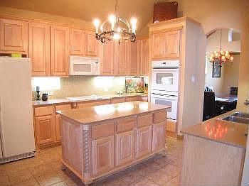 4th image of 849 Winchester Dr