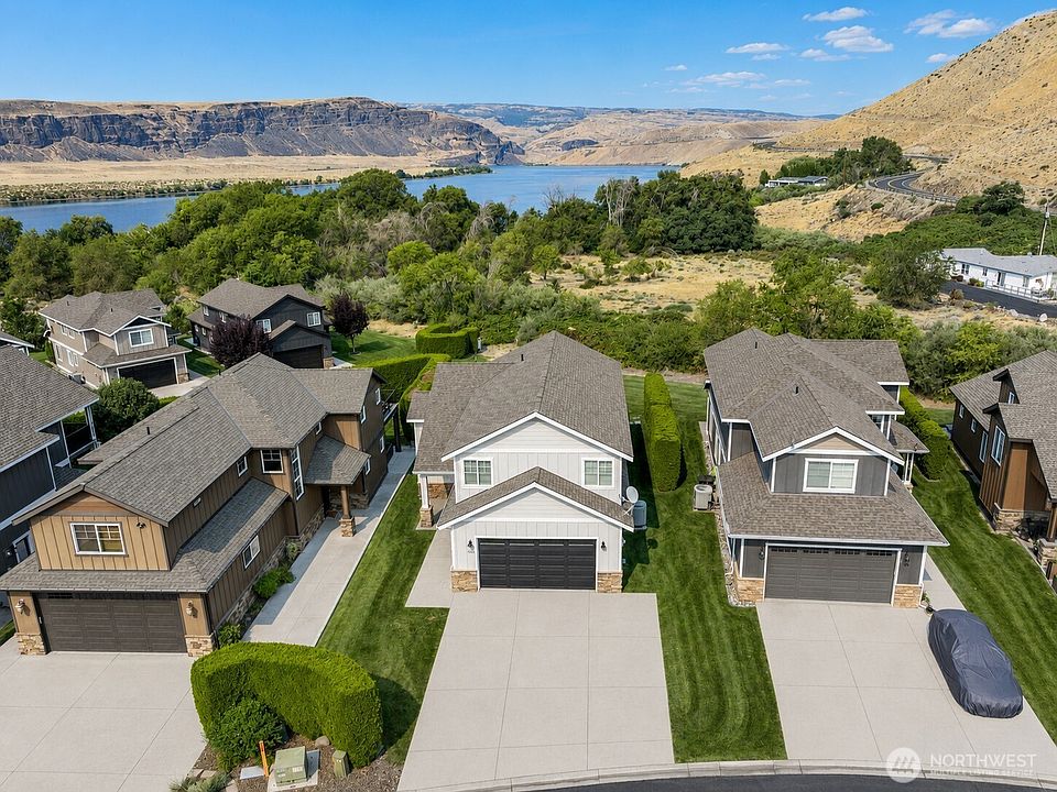 1st image of 9434 Yakima Lane NW