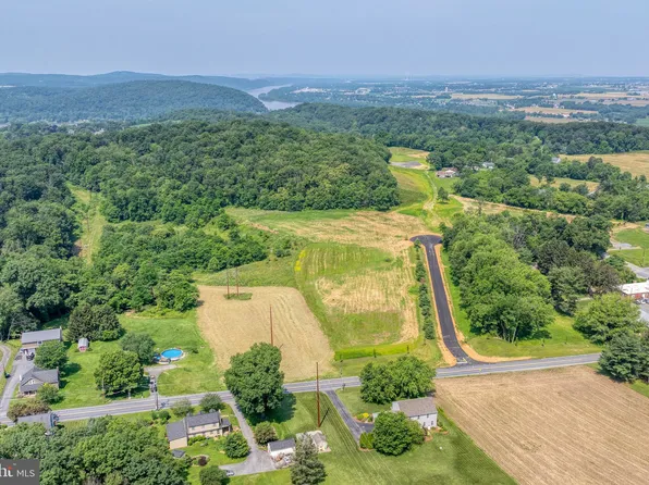 520 Phillips Dr Lot 5, Columbia, PA 17512