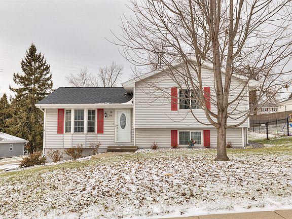 2nd image of 390 Becky Lynn Blvd