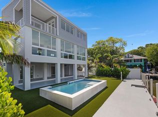 8 Poisonwood Rd, Key Largo, FL 33037