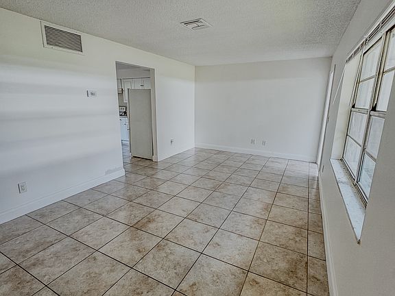 5th image of 1825 20th Ave APT 2