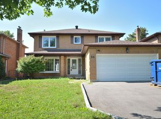 98 Golf Links Dr, Aurora, ON L4G3V3