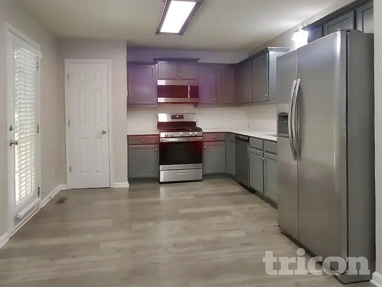 113 Danville Trl — Photo 4