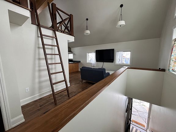 3rd image of 1339A Saratoga Ave