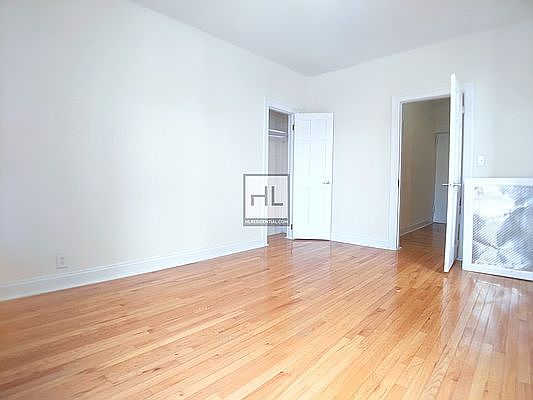 3rd image of 2504 Olinville Ave APT G