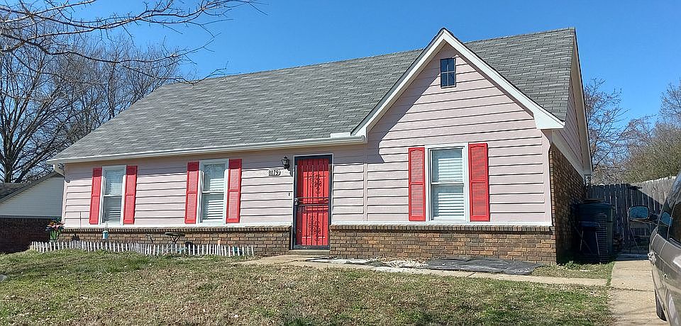 1st image of 8179 Autumn Woods Dr N