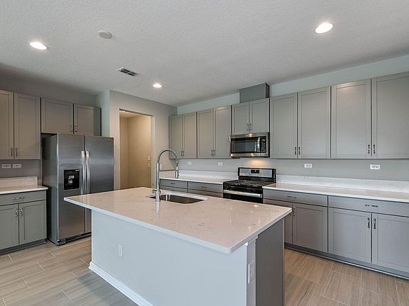 4th image of 73 Sapphire Ln