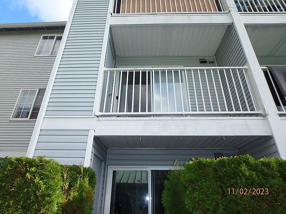 3rd image of 18621 Blueberry Ln SE Unit A206