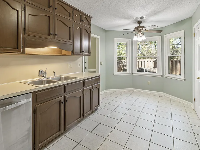 22 Ashford Cir — Photo 14