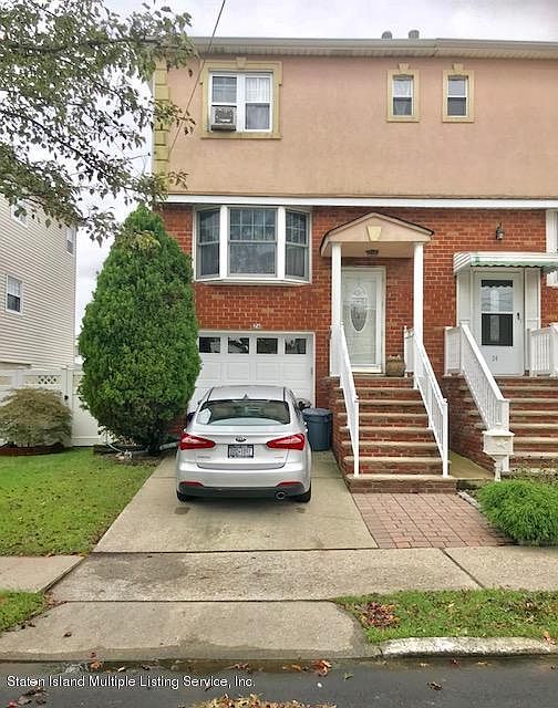 1st image of 26 Redgrave Ave