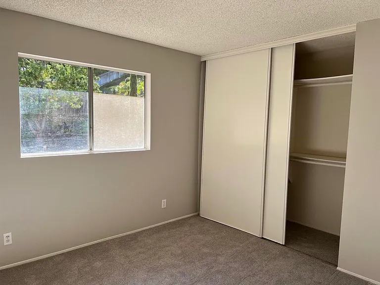 1282 Whitsett Dr — Photo 15