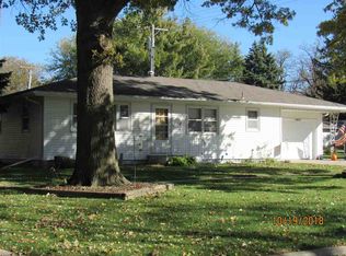 340 J St, David City, NE 68632