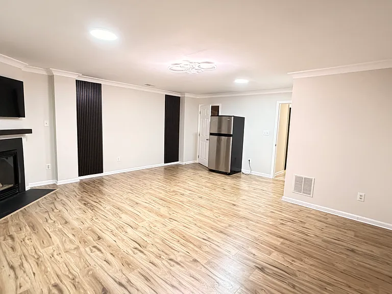 12799 Bombay Way — Photo 6