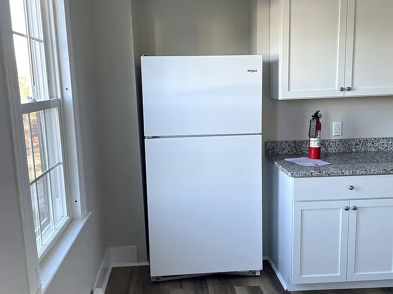 358 Main St #3 — Photo 4