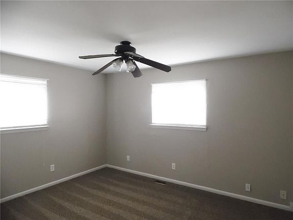 5th image of 1412 N Wolf Ct
