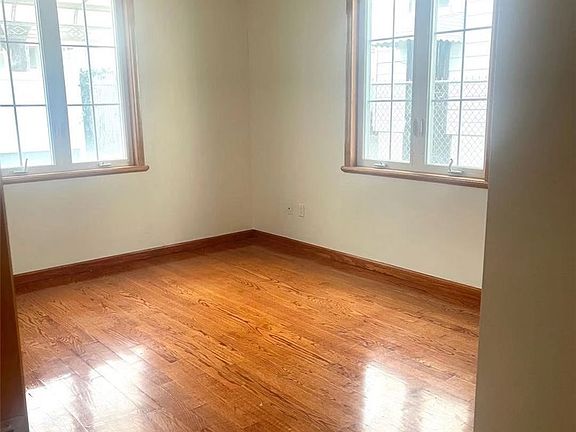 5th image of 4226 161st St Floor 1