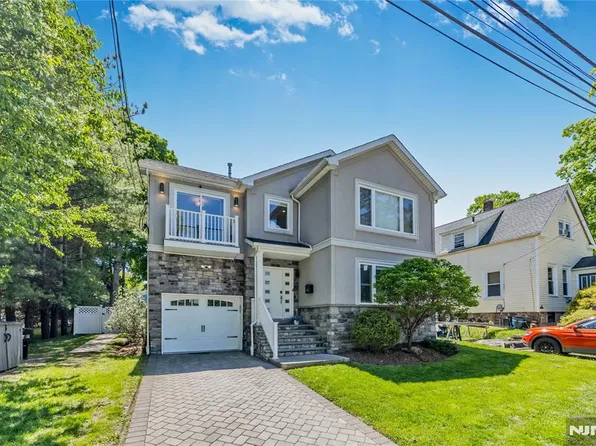 82 Monroe Ave, Cresskill, NJ 07626