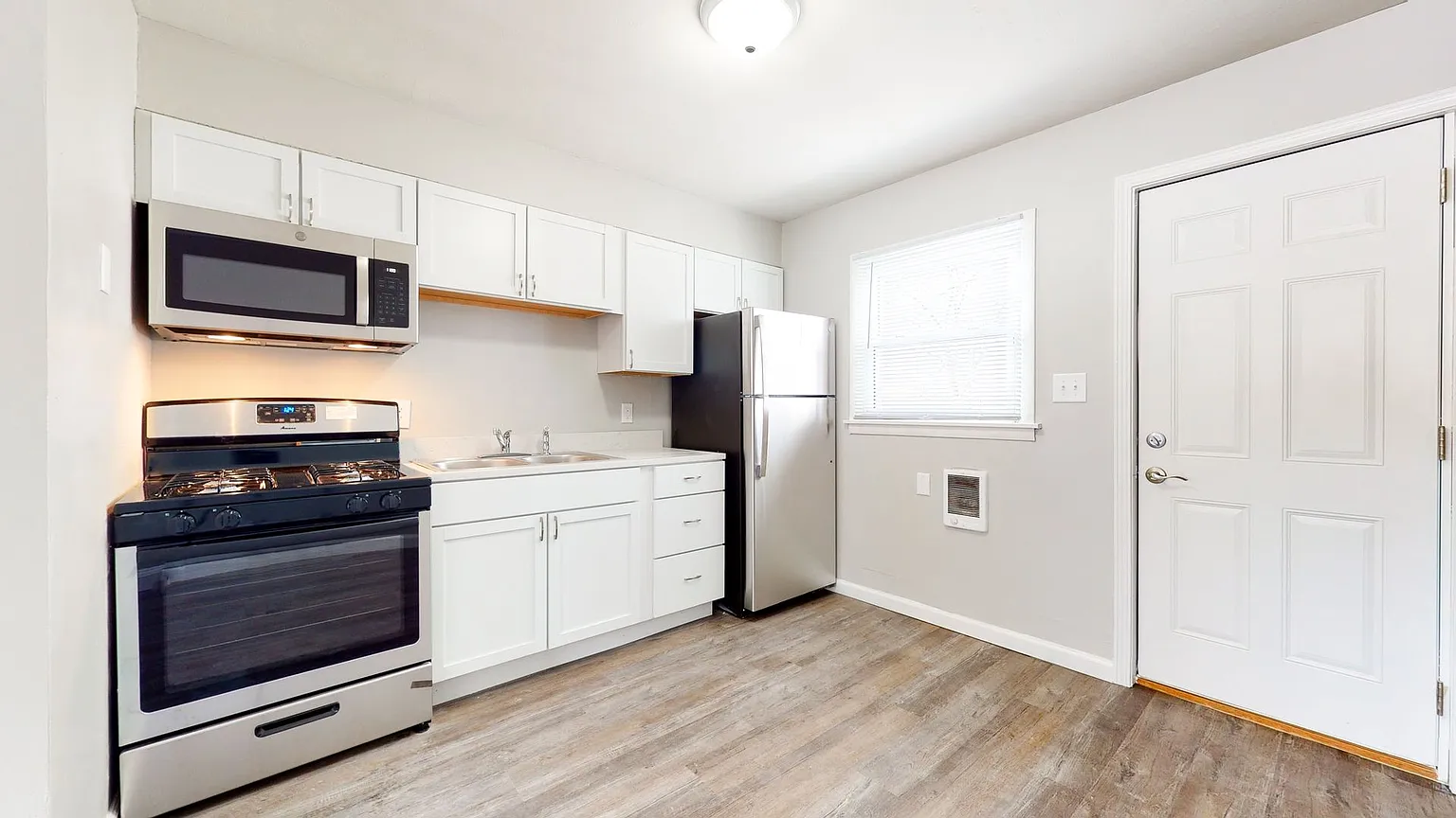 608 W Monroe St APT 5 photo 1