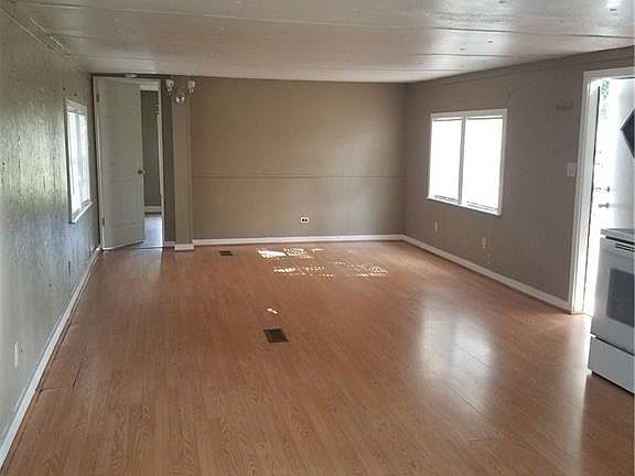 3rd image of 14152 S Fm Road 148