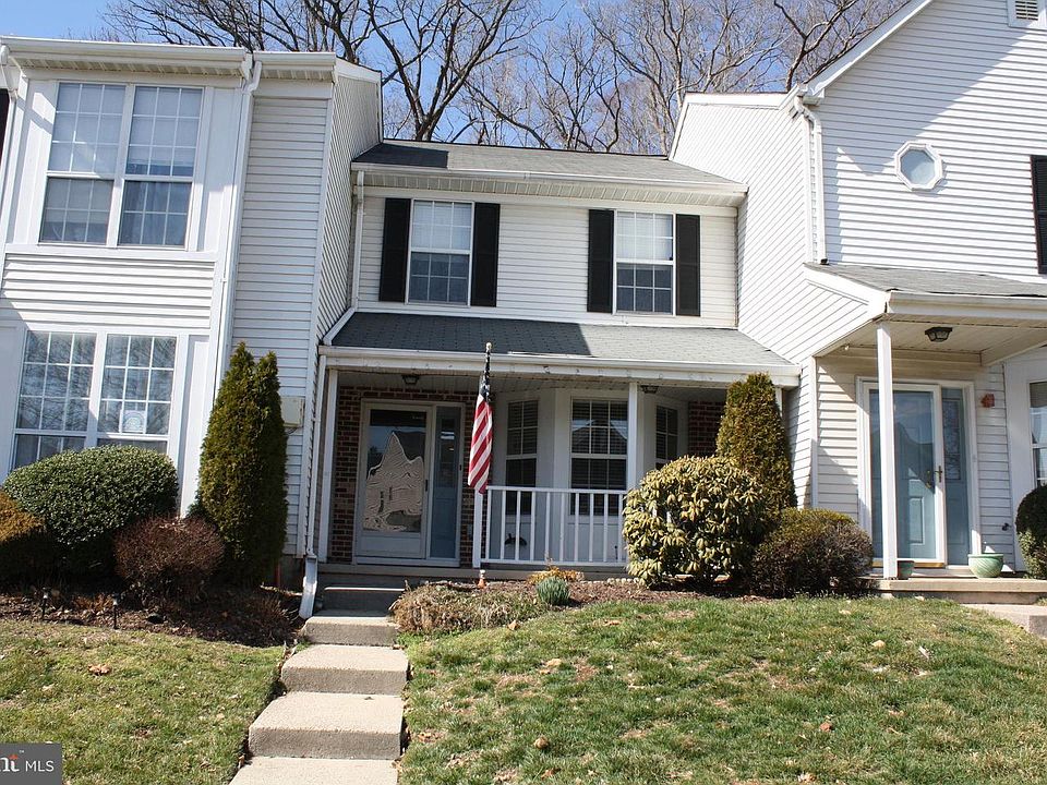 1st image of 15 Fair Oaks Ct