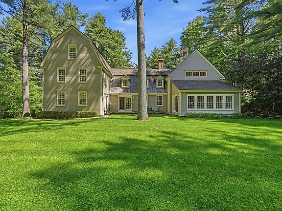 5th image of 36 Laurel Hill Dr