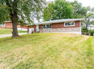 1124 Rainbow Dr, Saint Louis, MO 63125