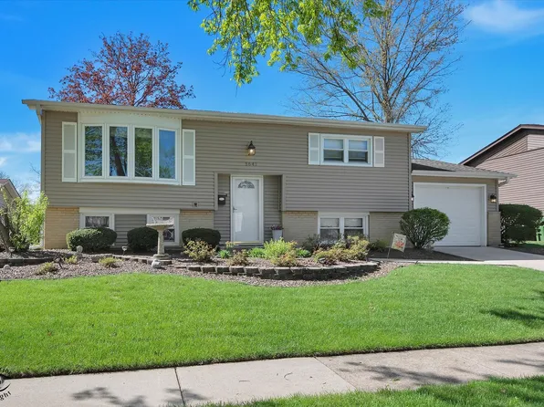 5641 Dover Rd, Oak Forest, IL 60452