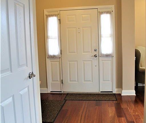 2nd image of 70 Dahlia Ct