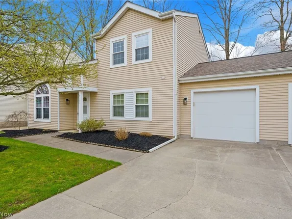 7191 Lexington Ct #106, Northfield, OH 44067