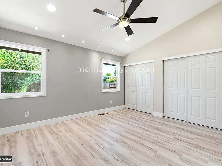 208 Buttercup Cir — Photo 19
