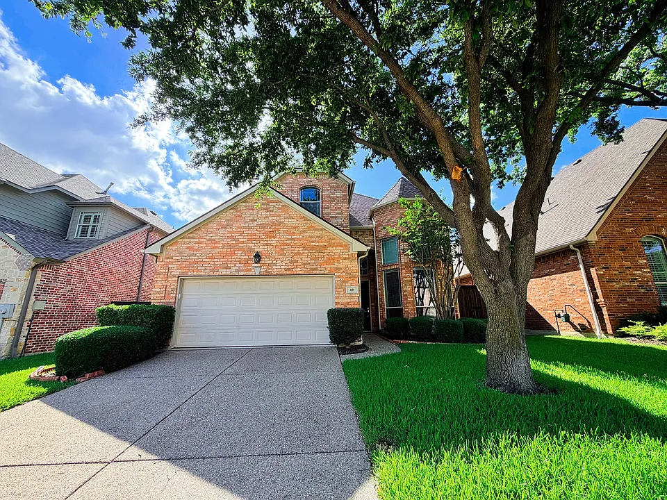 69 Cattail Pond Dr