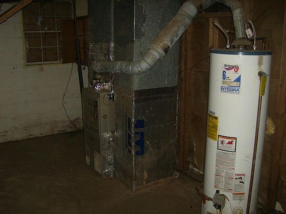 4th image of 3627 N Chateau Ln