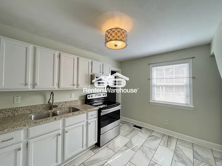 3920 Davis St — Photo 6