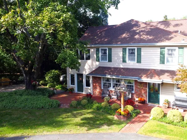 926 Woodlane Rd, Edgewater Park, NJ 08010