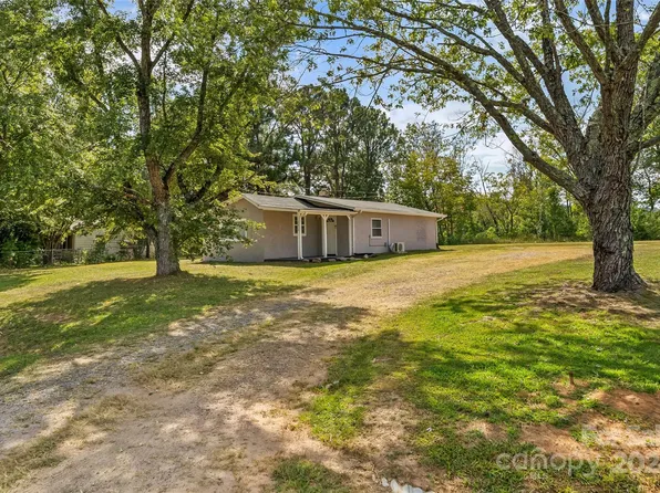 2614 Edwards St, Connelly Springs, NC 28612