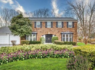 42 Hawthorne St, Mount Sinai, NY 11766